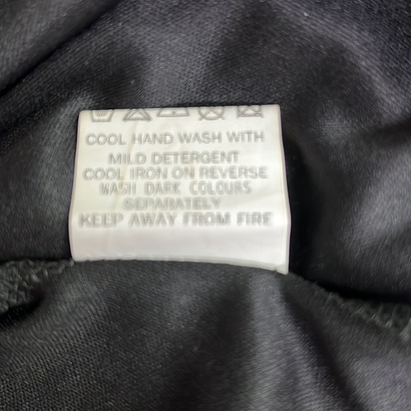 Tobi Fit and Flare Black Sequin Dress. Sheer lined Skirt. Tiny Sequins Stretch S - Picture 9 of 9